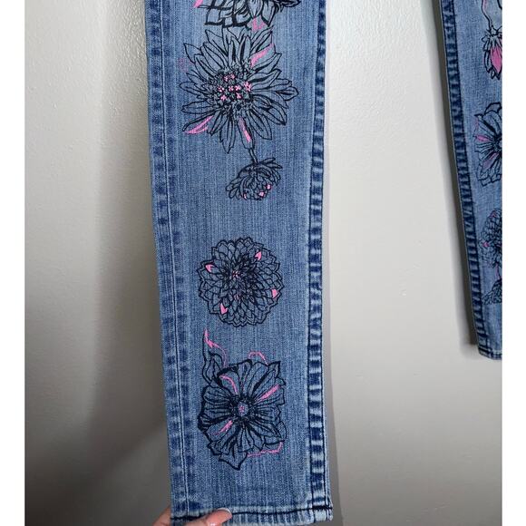 True Religion World Tour Indigo Dreaming Flower Skinny Jeans Low Rise Size 28 - Picture 4 of 7